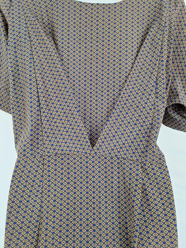 Sadie Relaxed V Neck Mini Dress Size 8 by SwapUp-Online Second Hand Store-Online Thrift Store