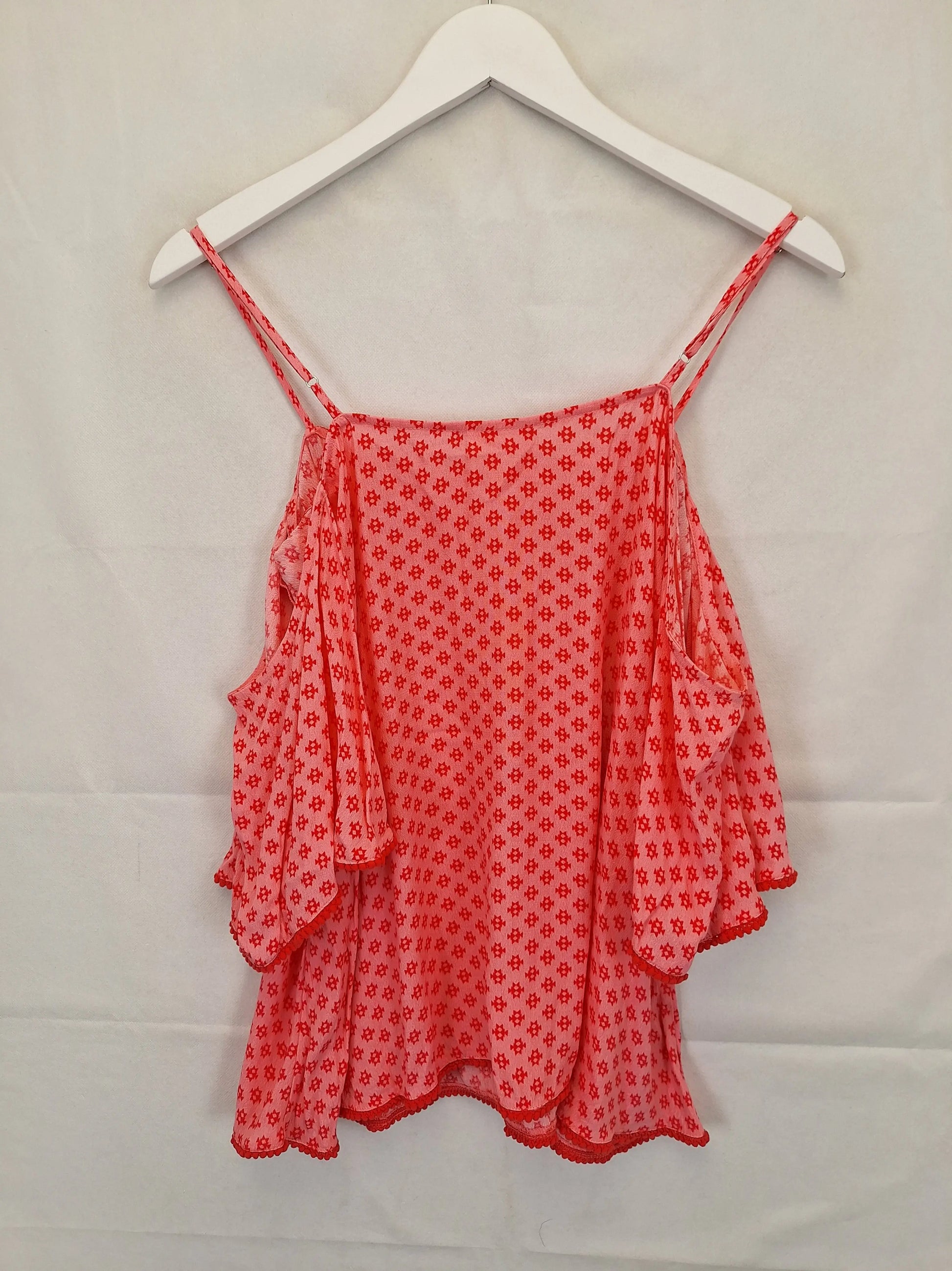 Seed Cut Out Shoulder Top Size 8 by SwapUp-Online Second Hand Store-Online Thrift Store