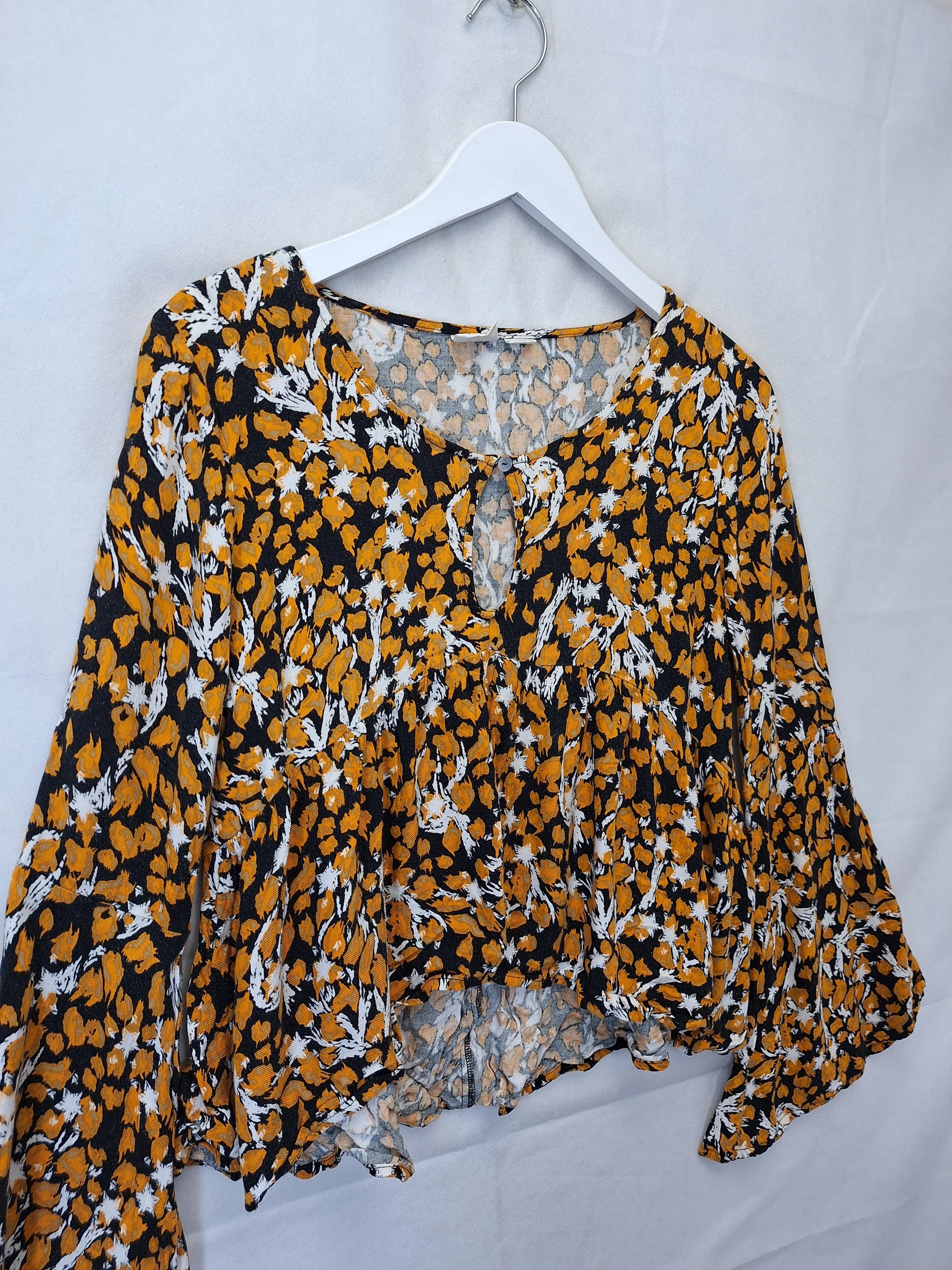Somedays Lovin Boho Bell Sleeve Autumn Floral Top Size M by SwapUp-Online Second Hand Store-Online Thrift Store