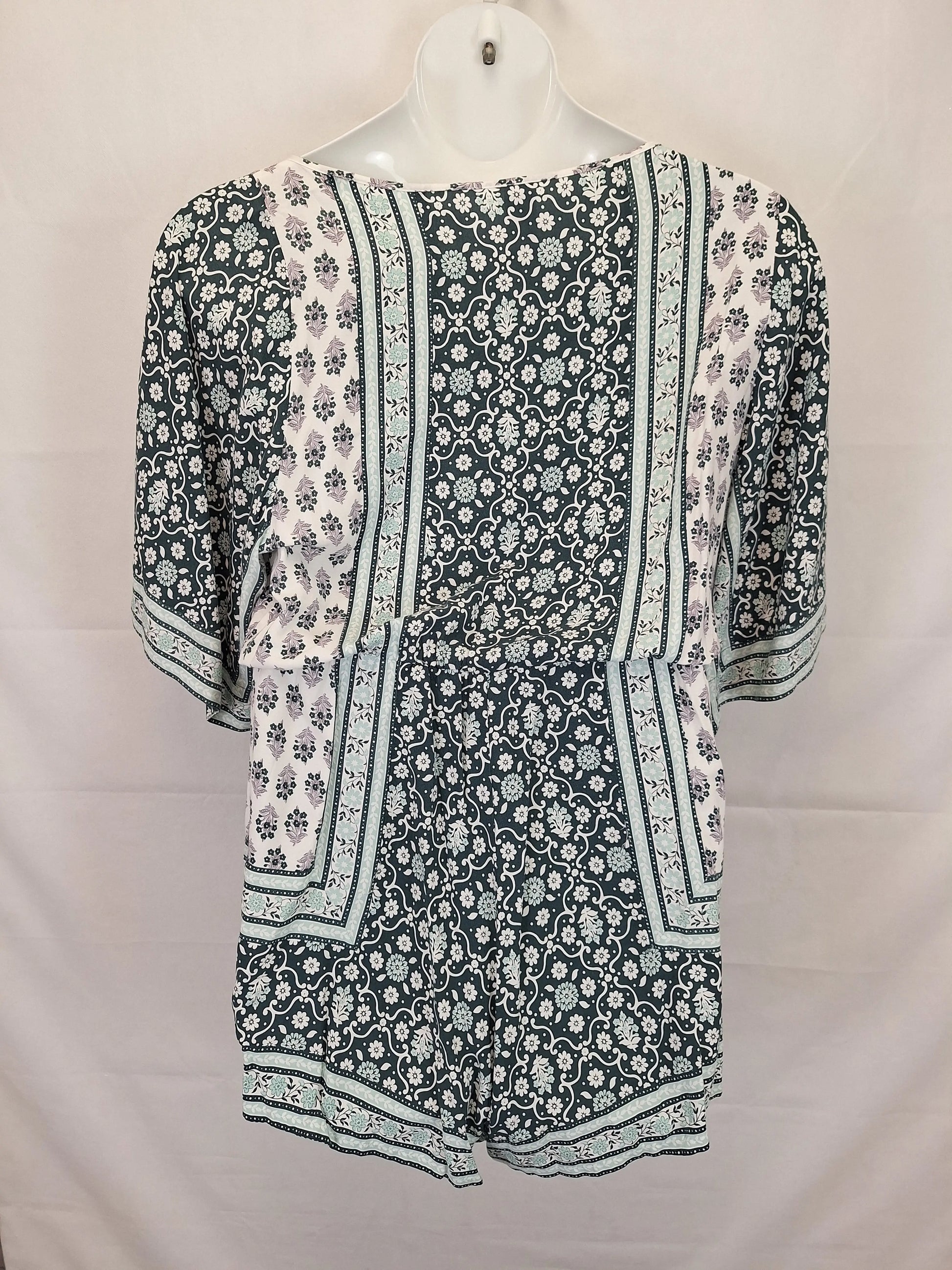 Tigerlily Bohemian Beach Print Wide Sleeve Jumpsuit Size 12 by SwapUp-Online Second Hand Store-Online Thrift Store