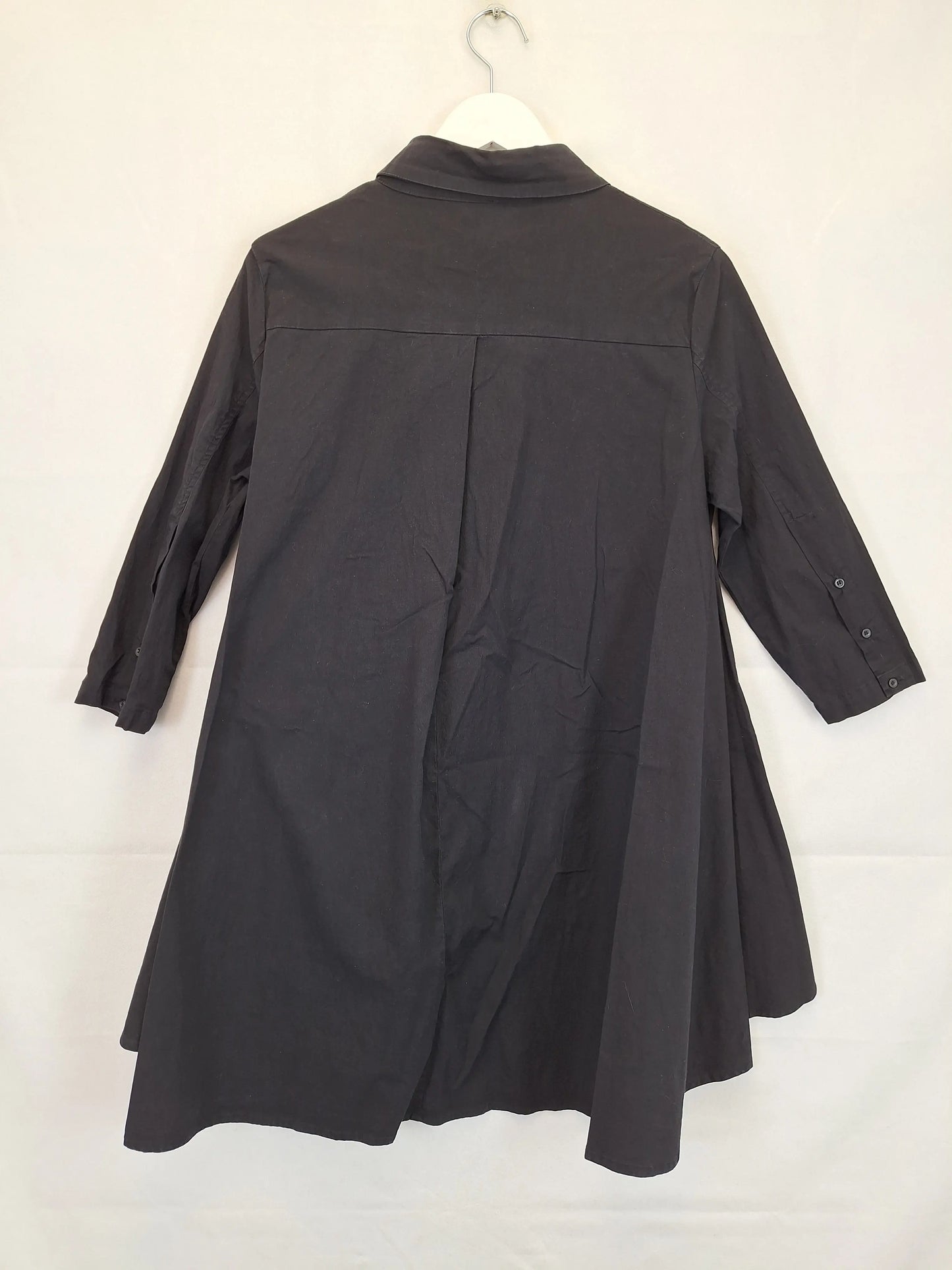 Tirelli Elegant Asymmetrical Long Shirt Size S by SwapUp-Online Second Hand Store-Online Thrift Store