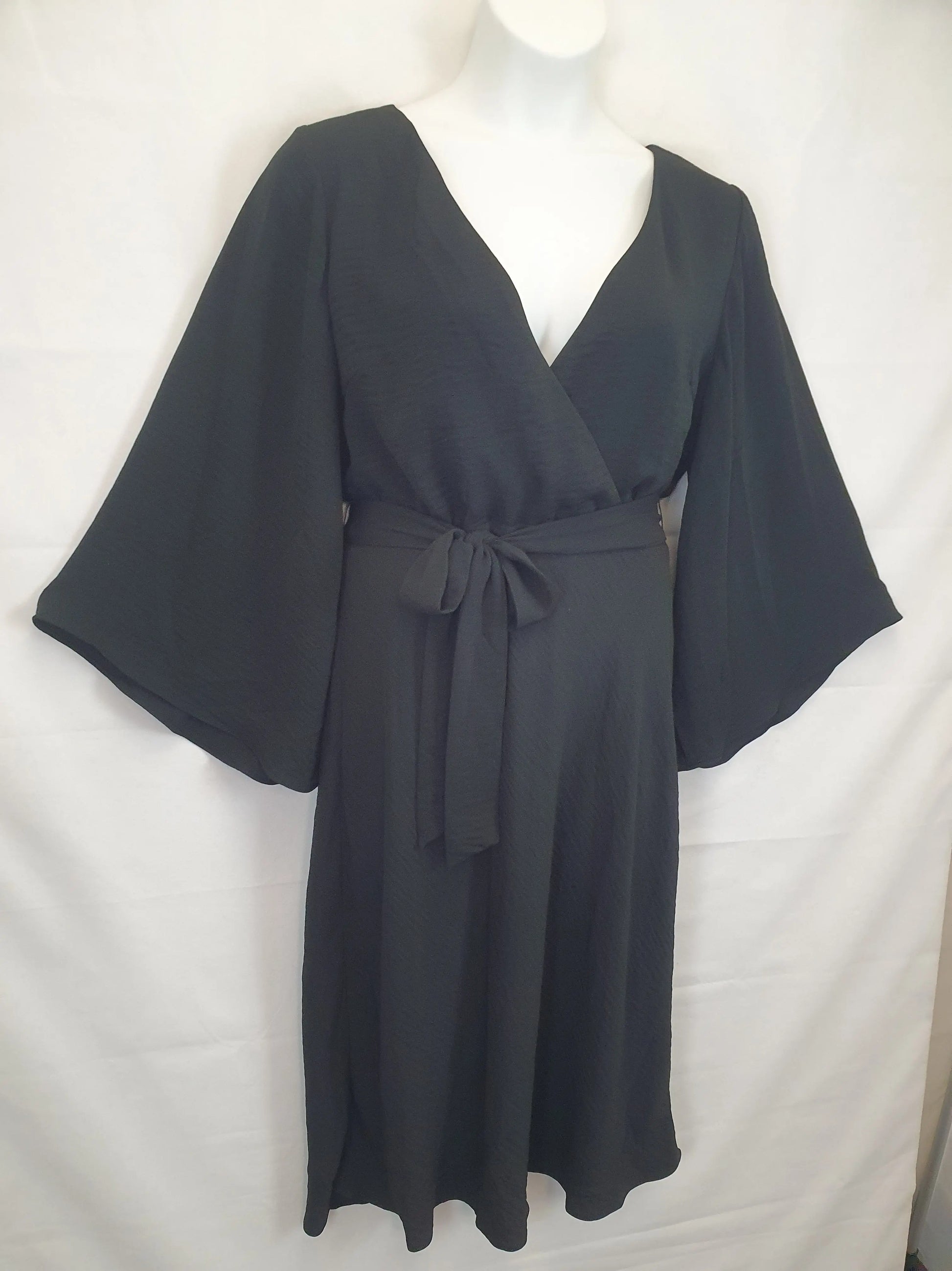 Tussah Classic V Neck Midi Dress Size 16 by SwapUp-Online Second Hand Store-Online Thrift Store