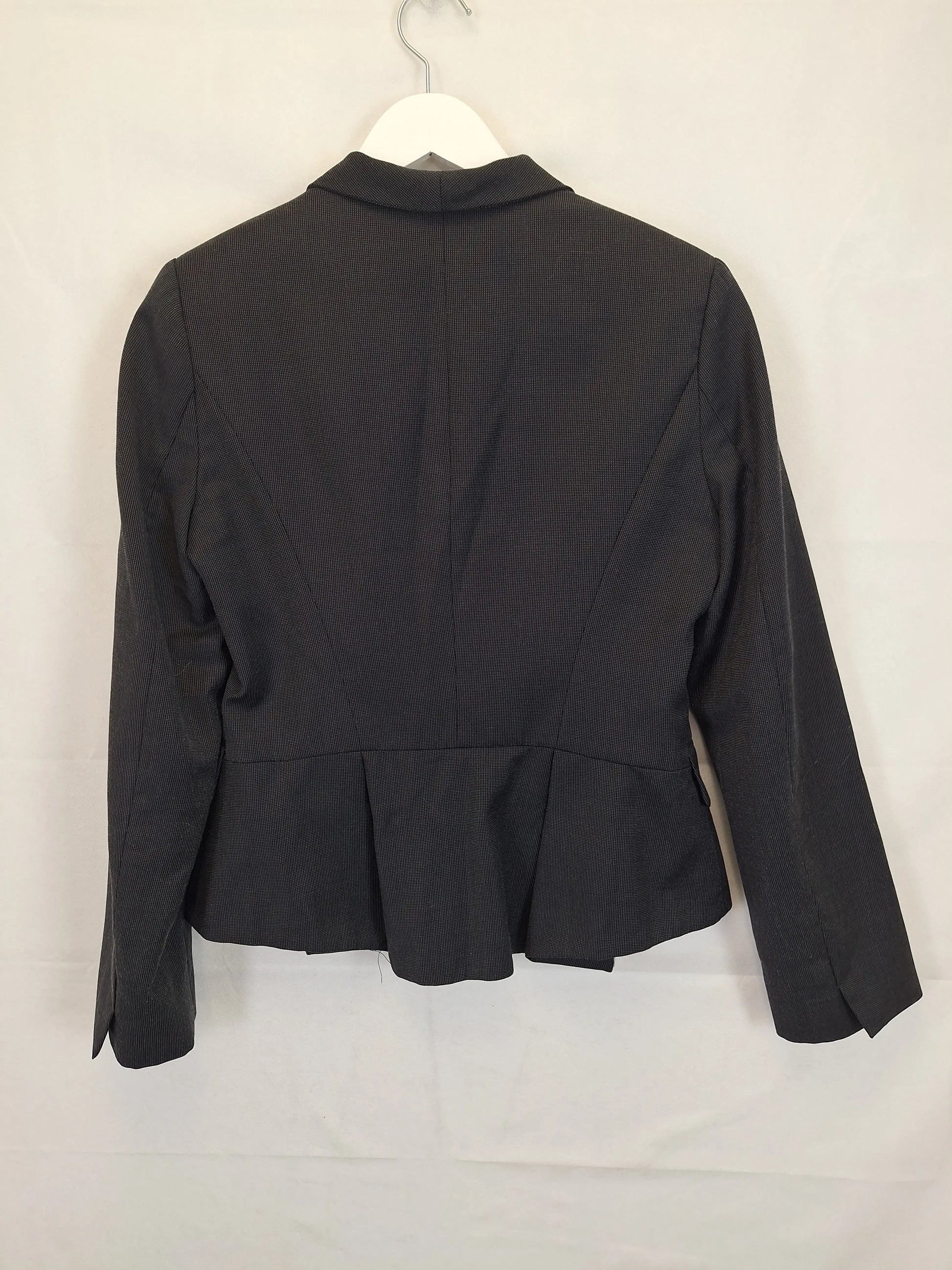 Veronika Maine Taillored Blazer Size 10 by SwapUp-Online Second Hand Store-Online Thrift Store