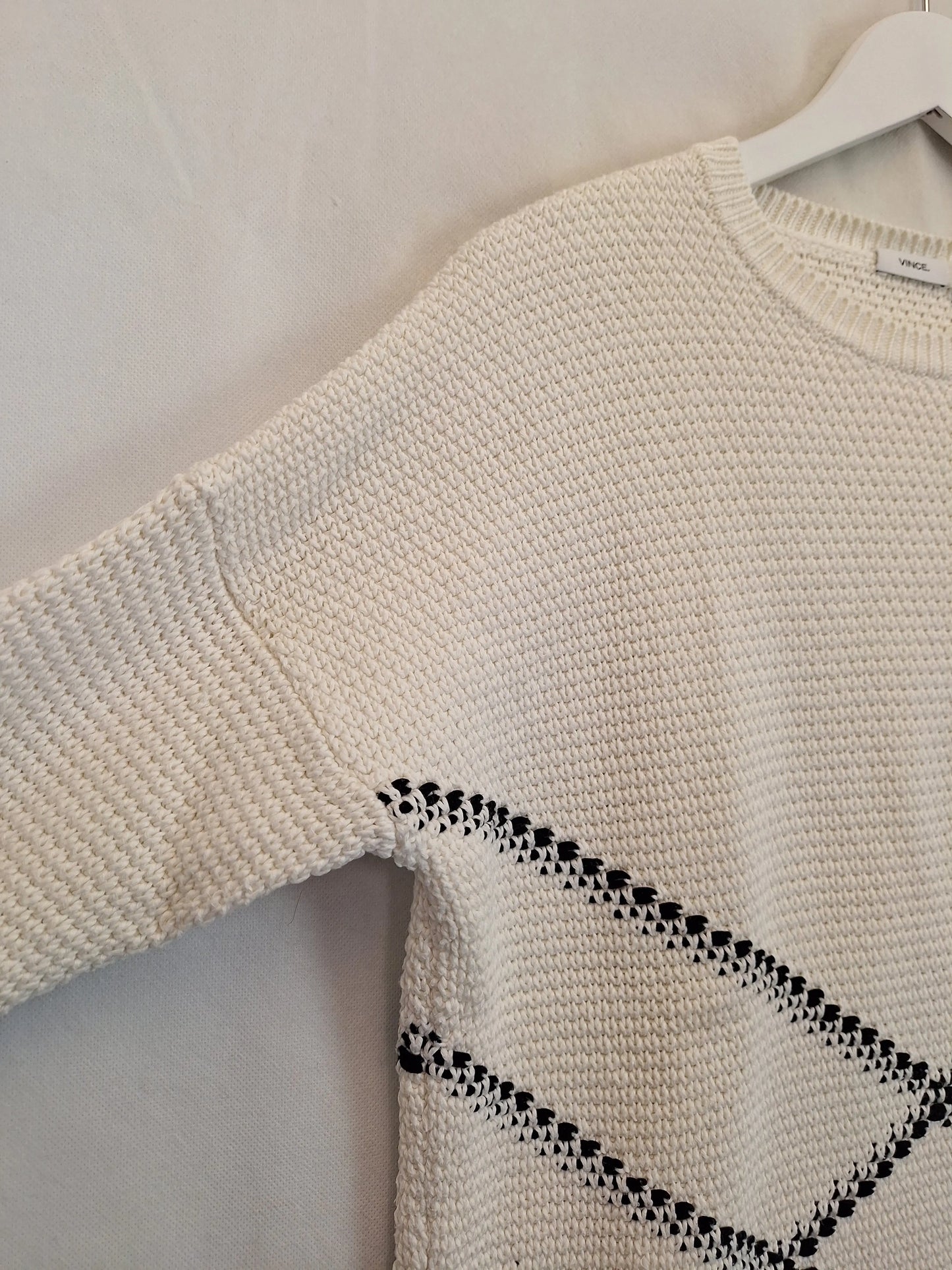 Vince Patterned Crew Neck Jumper Size S by SwapUp-Online Second Hand Store-Online Thrift Store