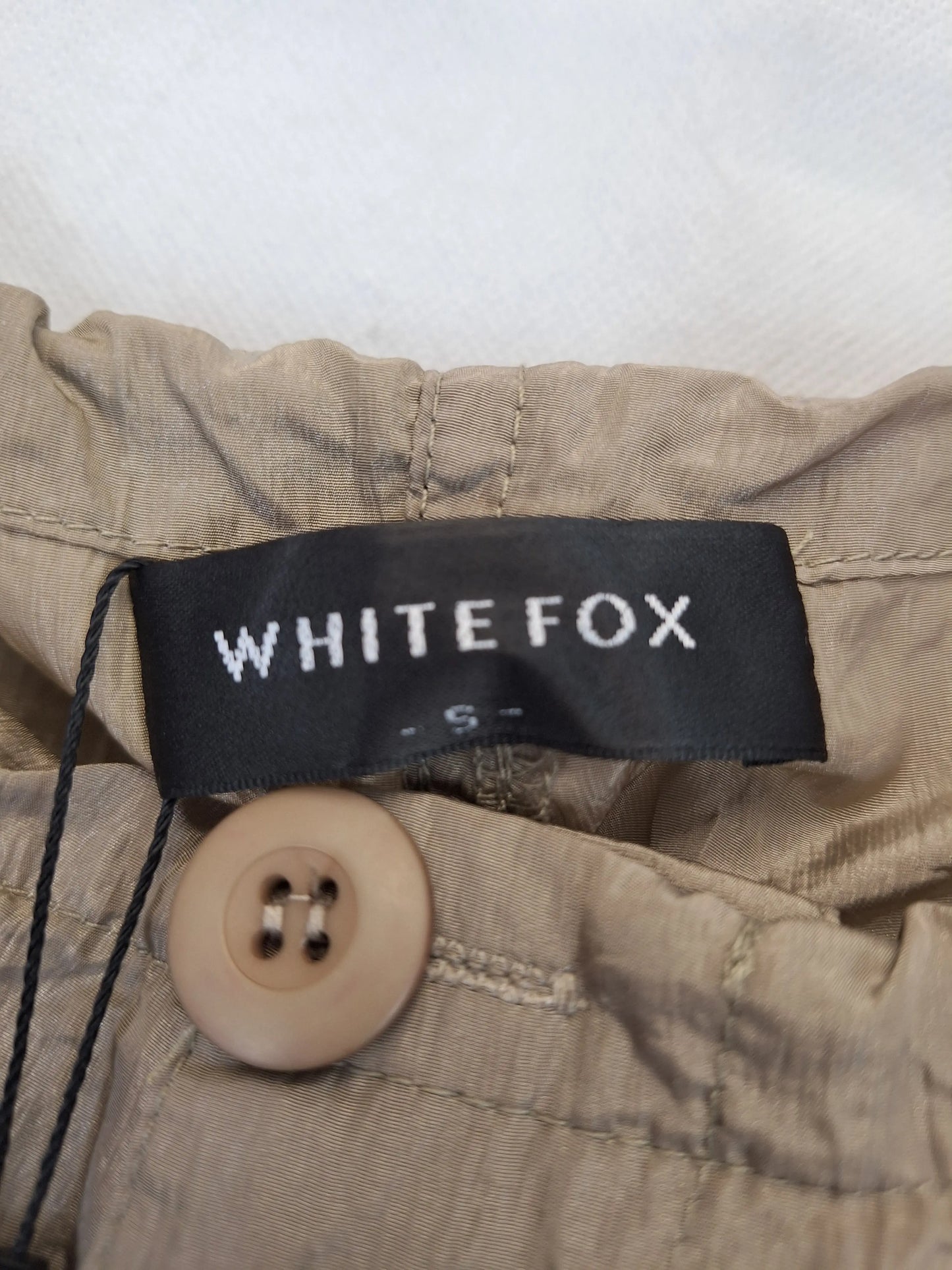 White Fox Stone Parachute Pants Size S by SwapUp-Online Second Hand Store-Online Thrift Store