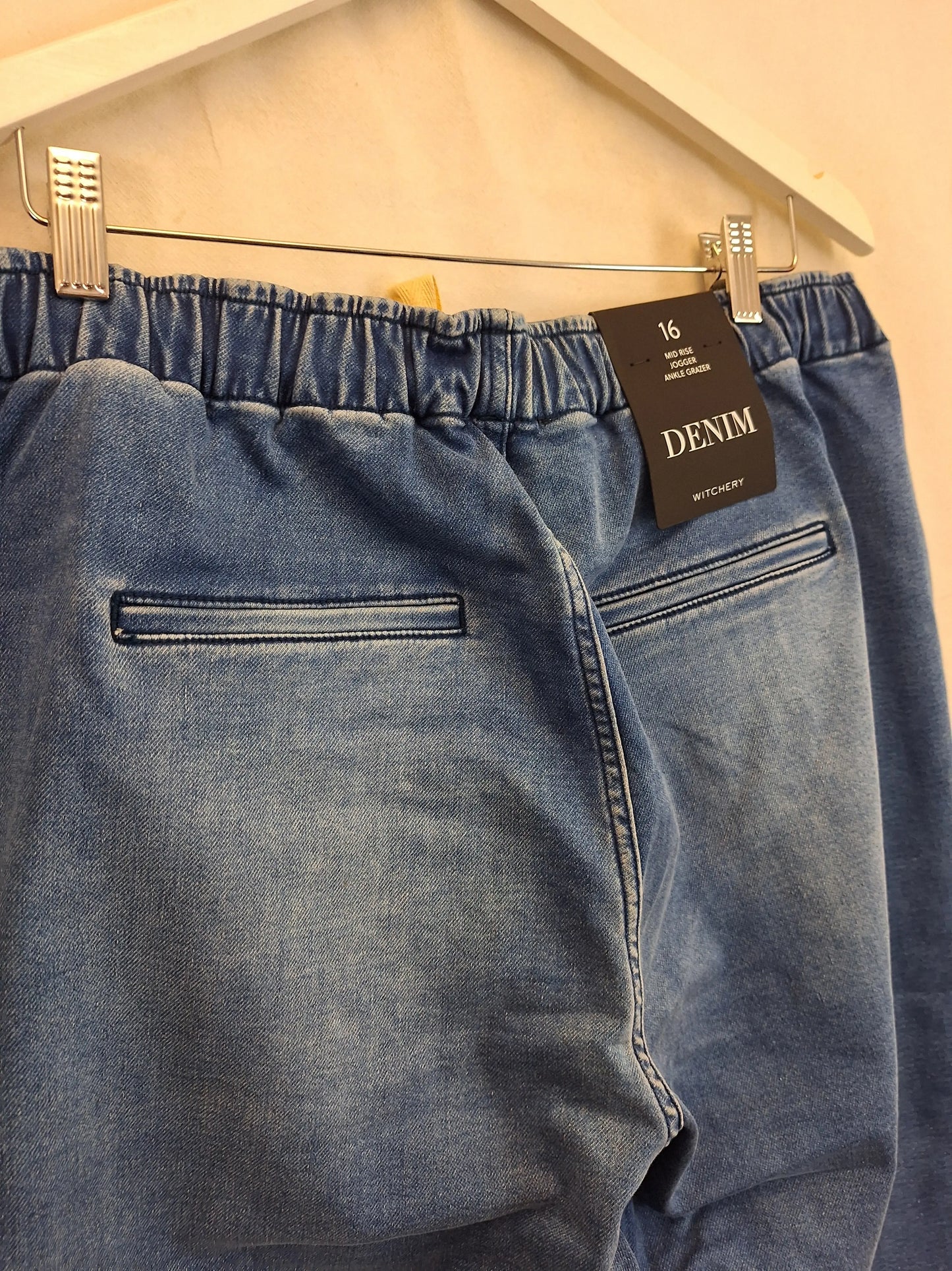 Witchery Classic Mid Rise Jogger Jeans Size 16 by SwapUp-Online Second Hand Store-Online Thrift Store