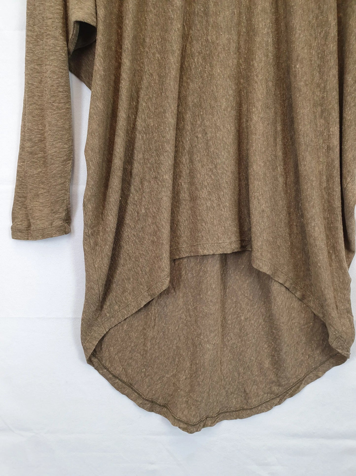 Witchery Long Relaxed Top Size S by SwapUp-Online Second Hand Store-Online Thrift Store