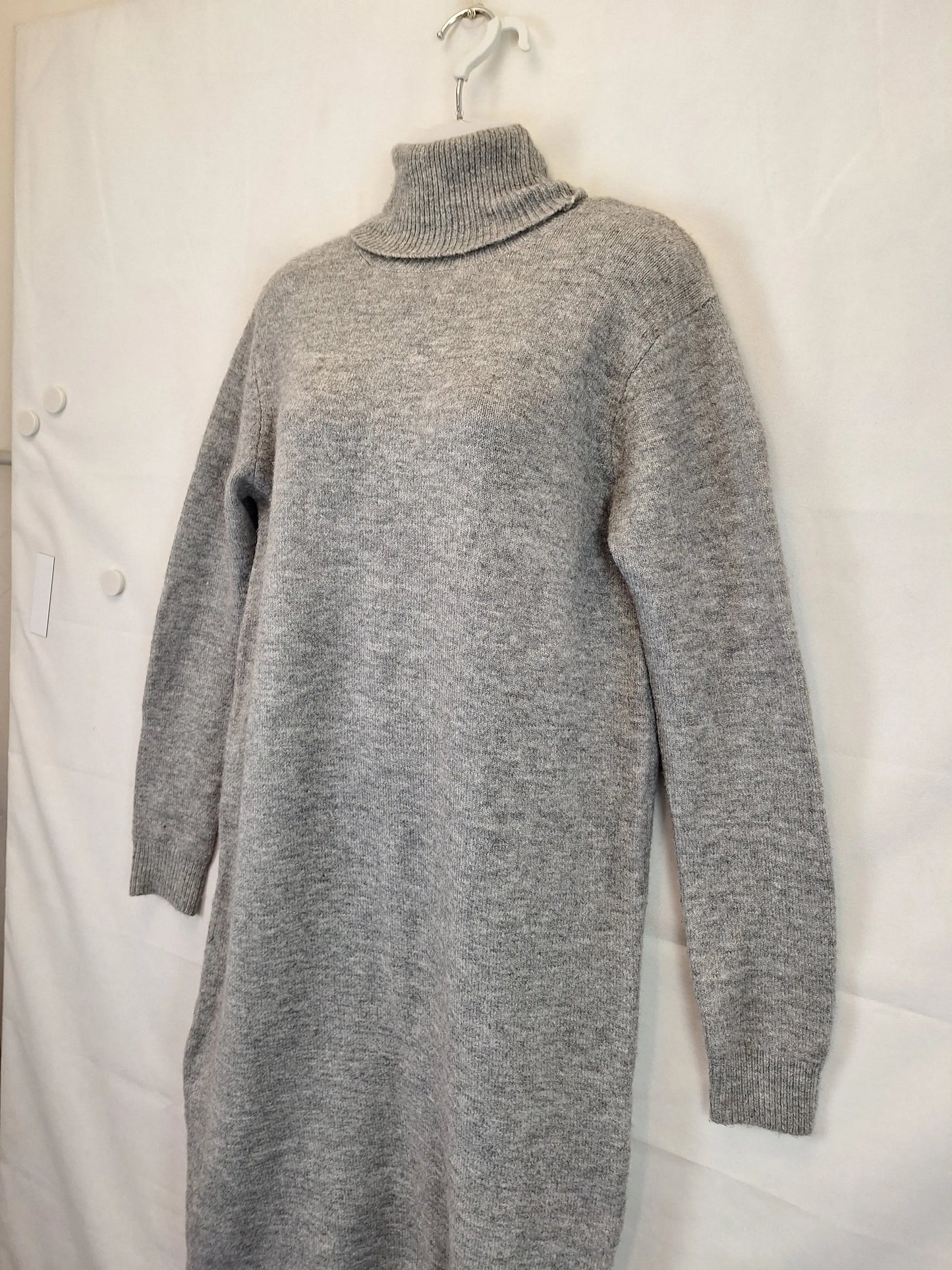 Zara Classic Turtleneck Knit Midi Dress Size M by SwapUp-Online Second Hand Store-Online Thrift Store