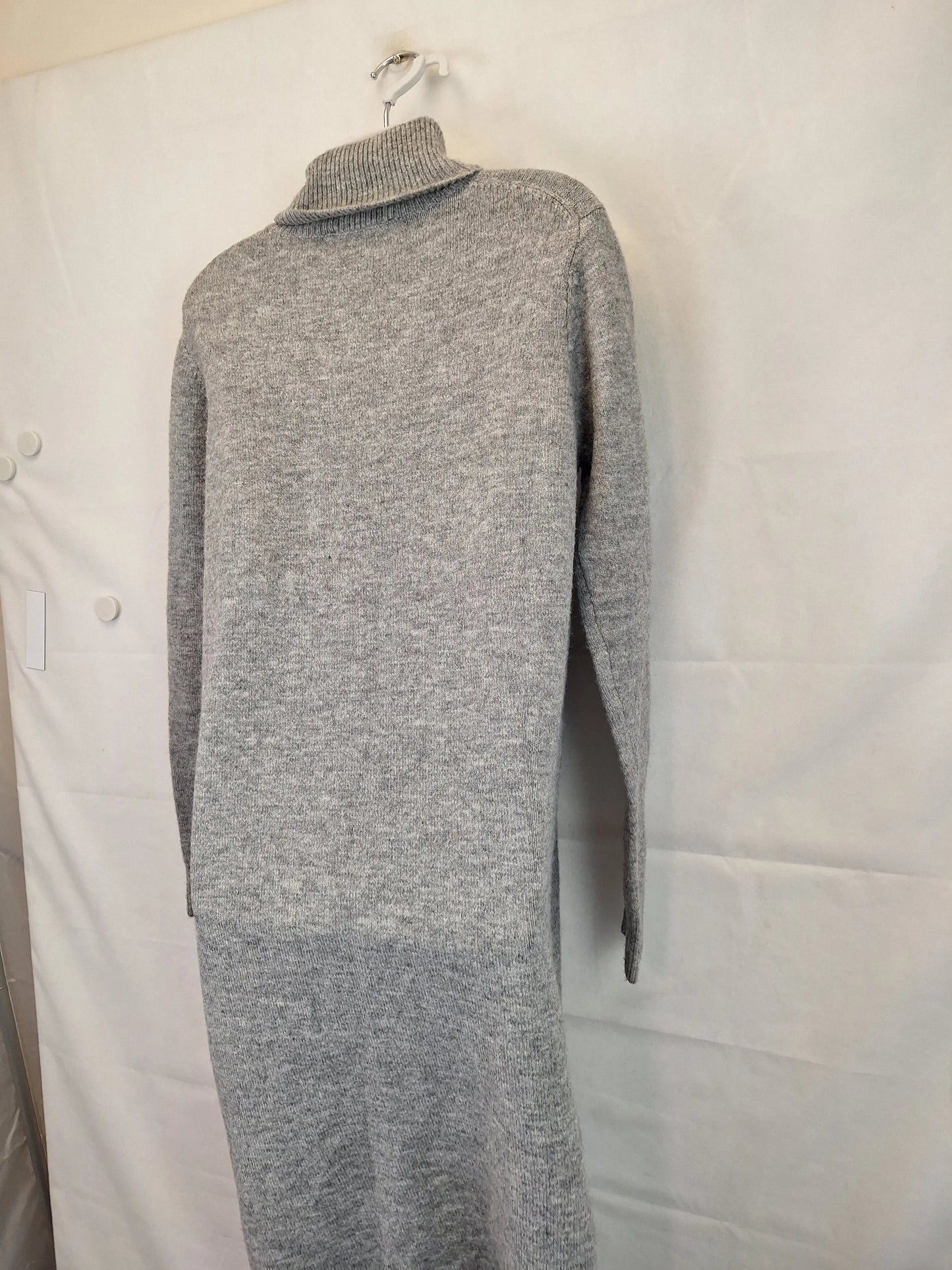 Zara Classic Turtleneck Knit Midi Dress Size M by SwapUp-Online Second Hand Store-Online Thrift Store
