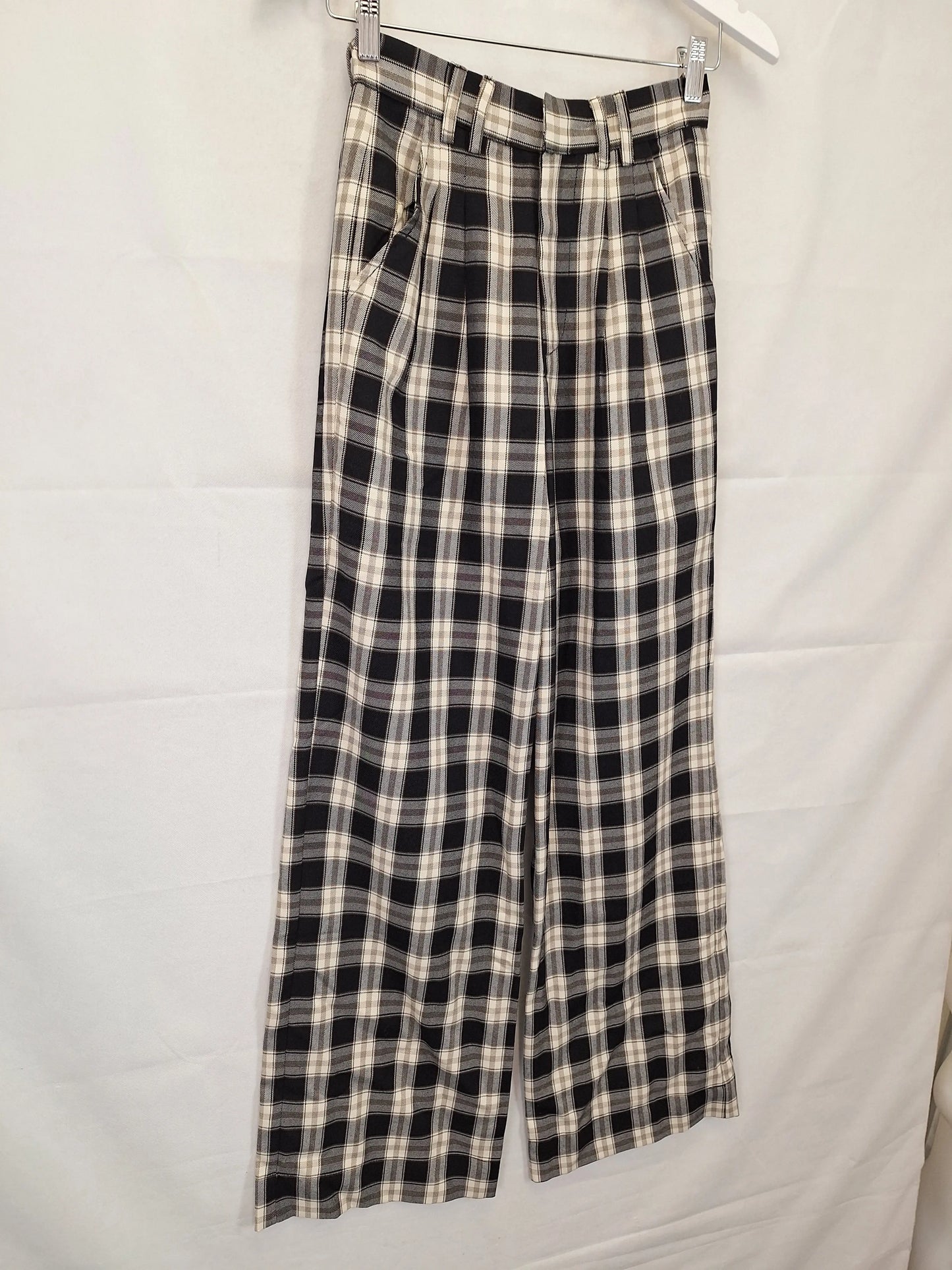 belle & bloom Wide Leg Checked Pants Size XS by SwapUp-Online Second Hand Store-Online Thrift Store