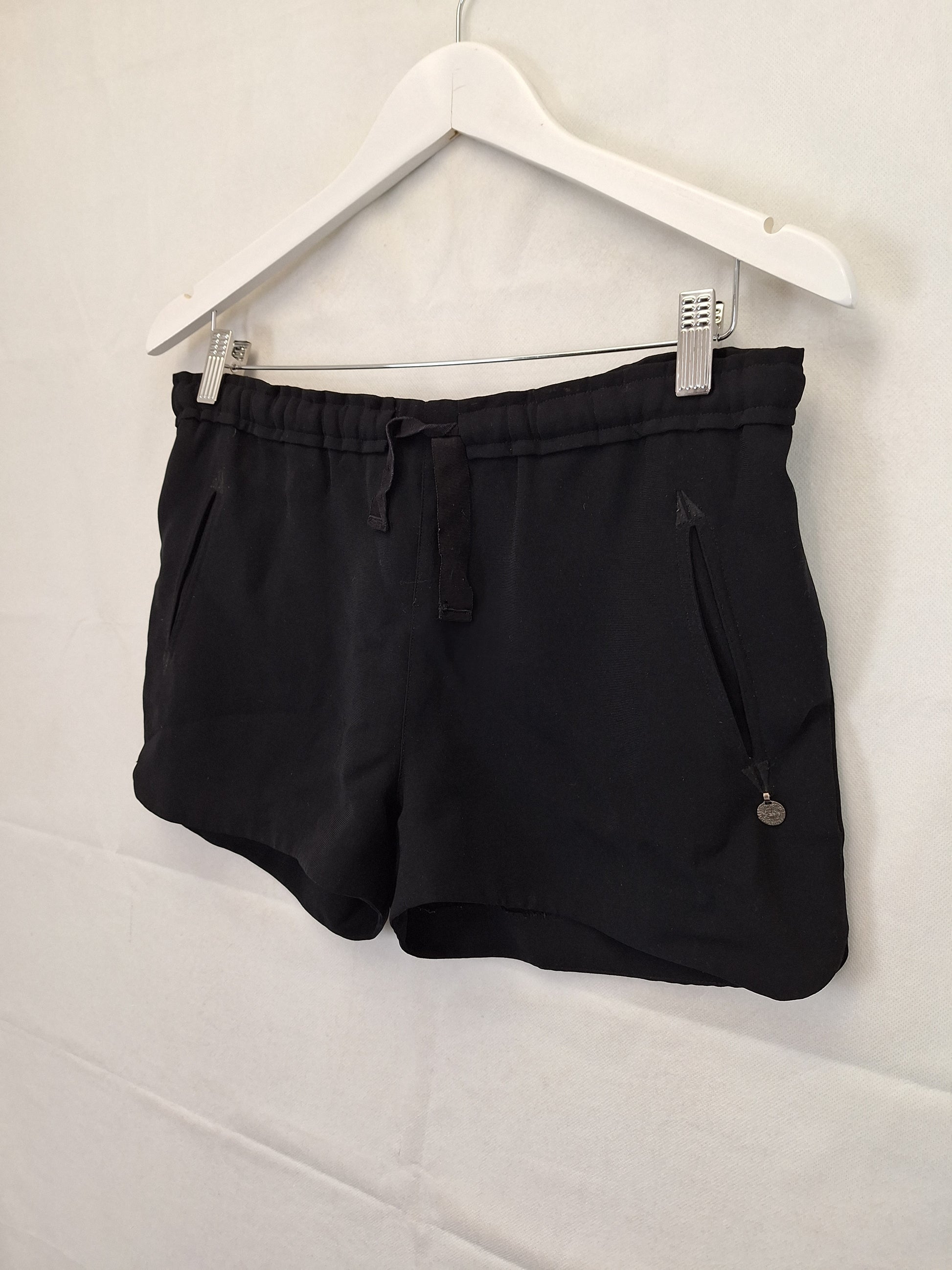 Scotch & Soda Relaxed Shorts Size 8 by SwapUp-Online Second Hand Store-Online Thrift Store