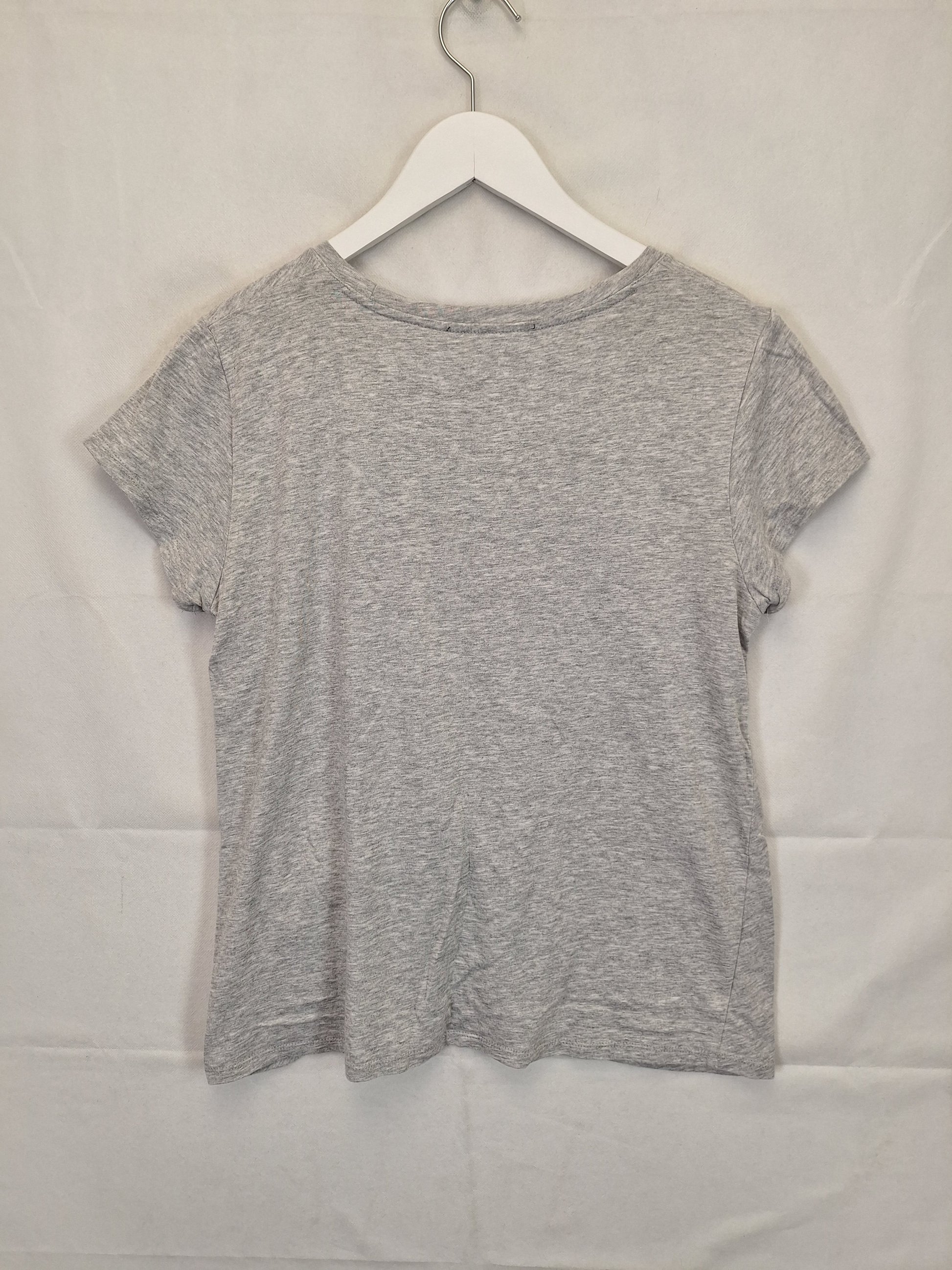Decjuba Knot Basic T-shirt Size S by SwapUp-Online Second Hand Store-Online Thrift Store