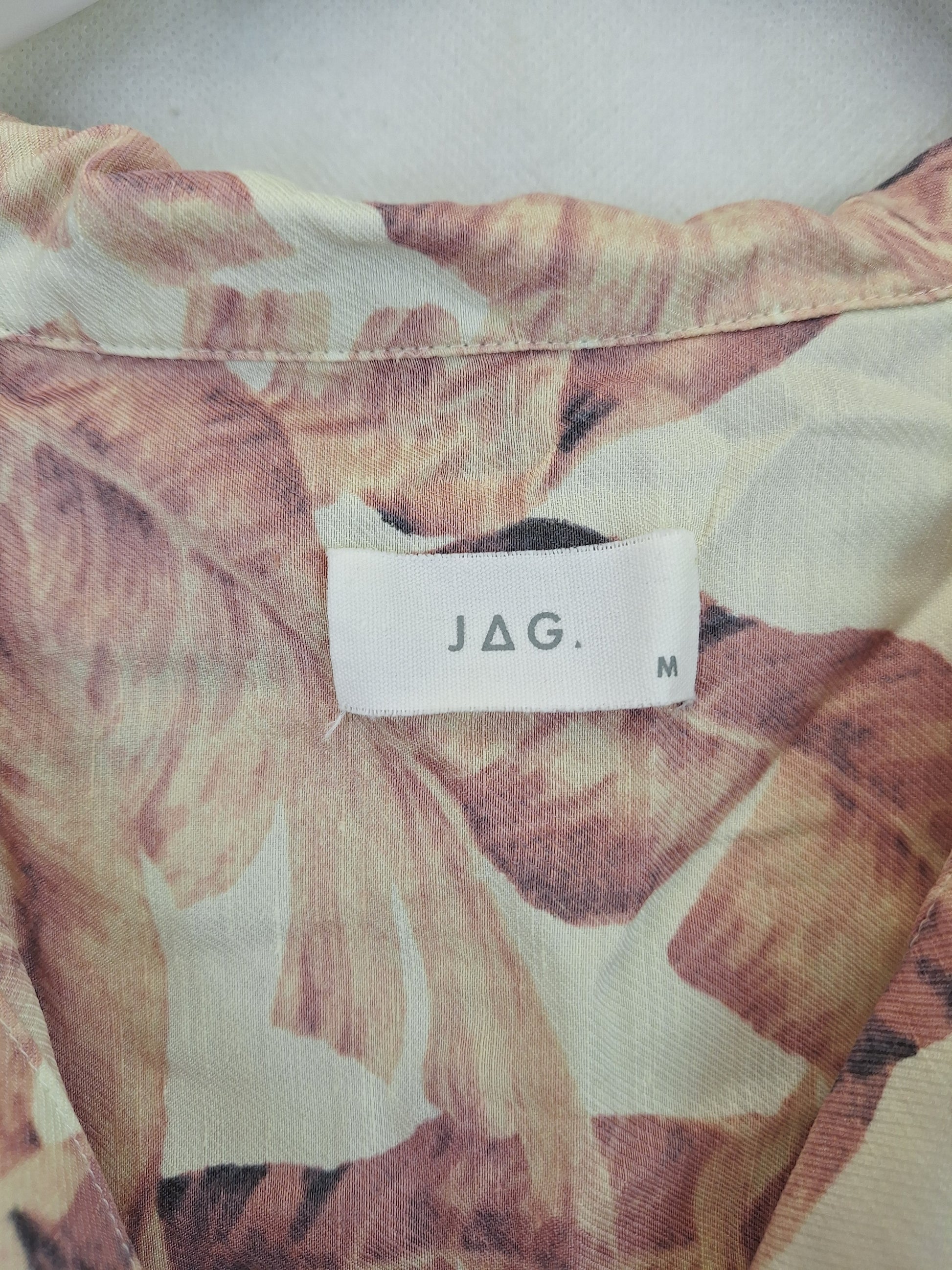 JAG Cropped Boxy Leaf Shirt Size M by SwapUp-Online Second Hand Store-Online Thrift Store