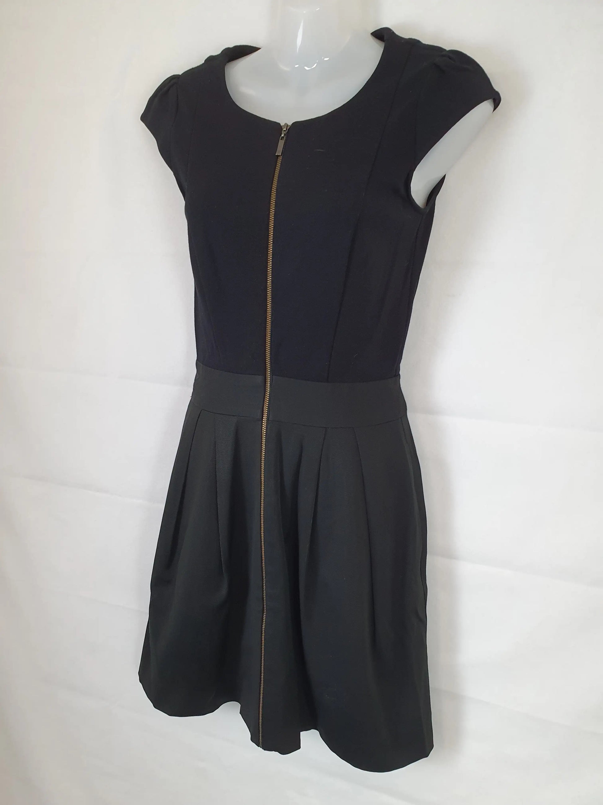 Cue Zip Office Midi Dress Size 6 by SwapUp-Second Hand Shop-Thrift Store-Op Shop 