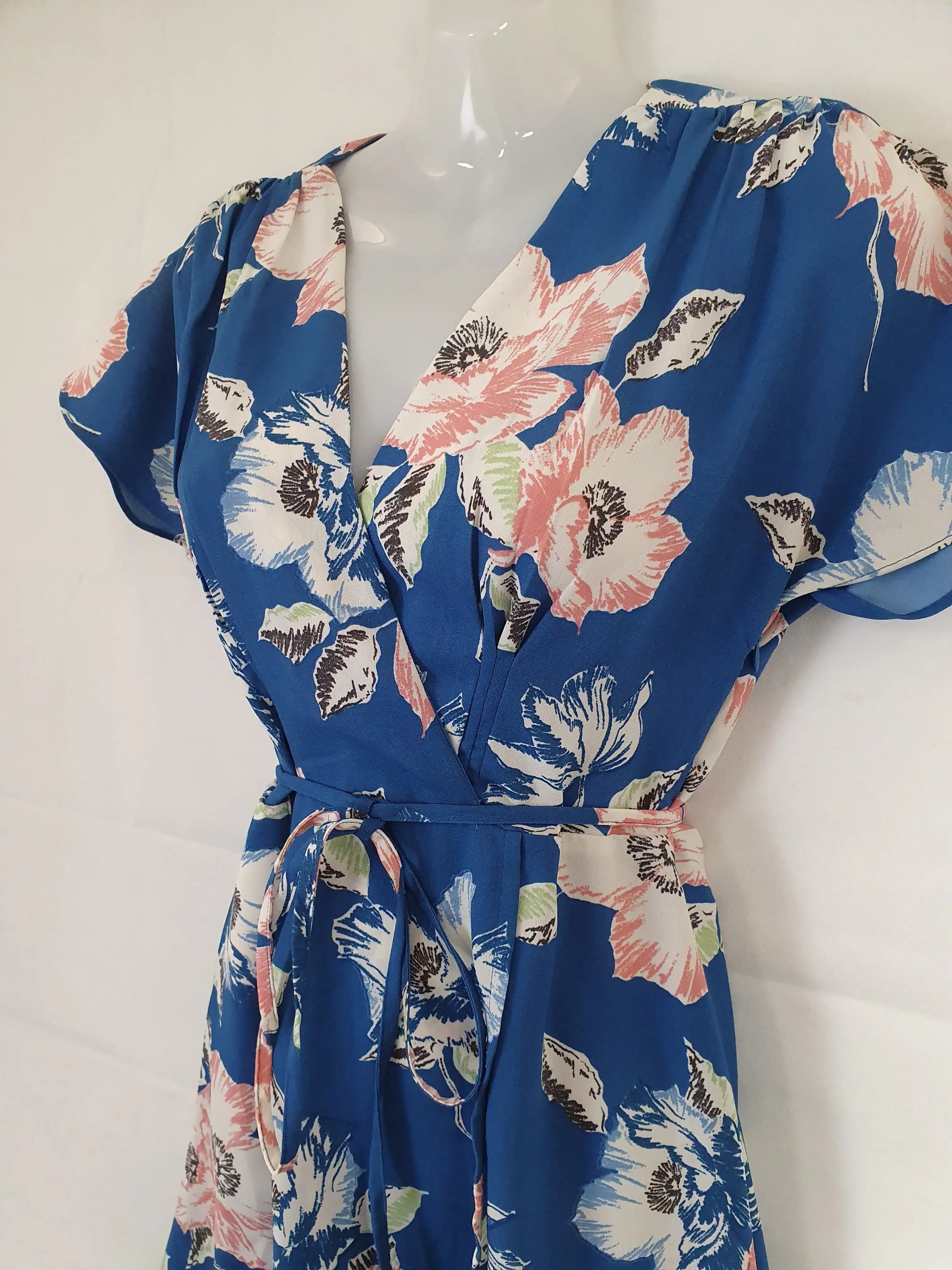 French Connection Floral Mini Dress Size 4 by SwapUp-Online Second Hand Store-Online Thrift Store