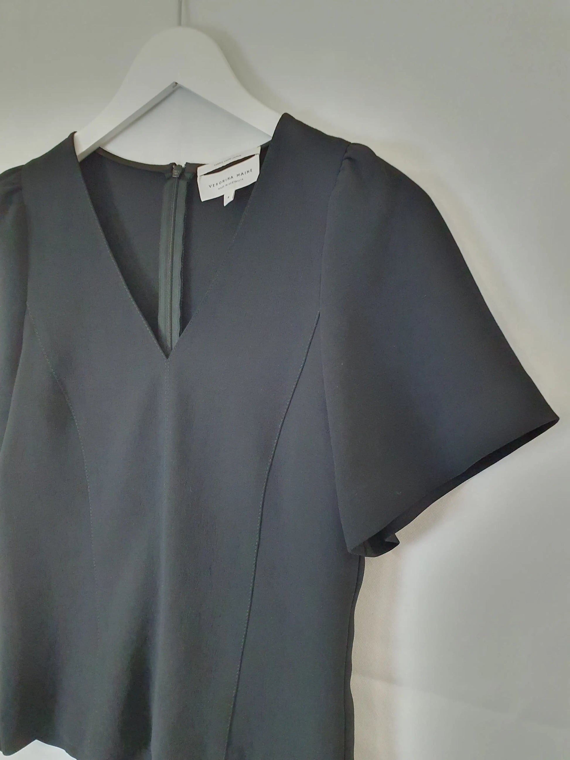 Veronika Maine Office Style Top Size 6 by SwapUp-Second Hand Shop-Thrift Store-Op Shop 