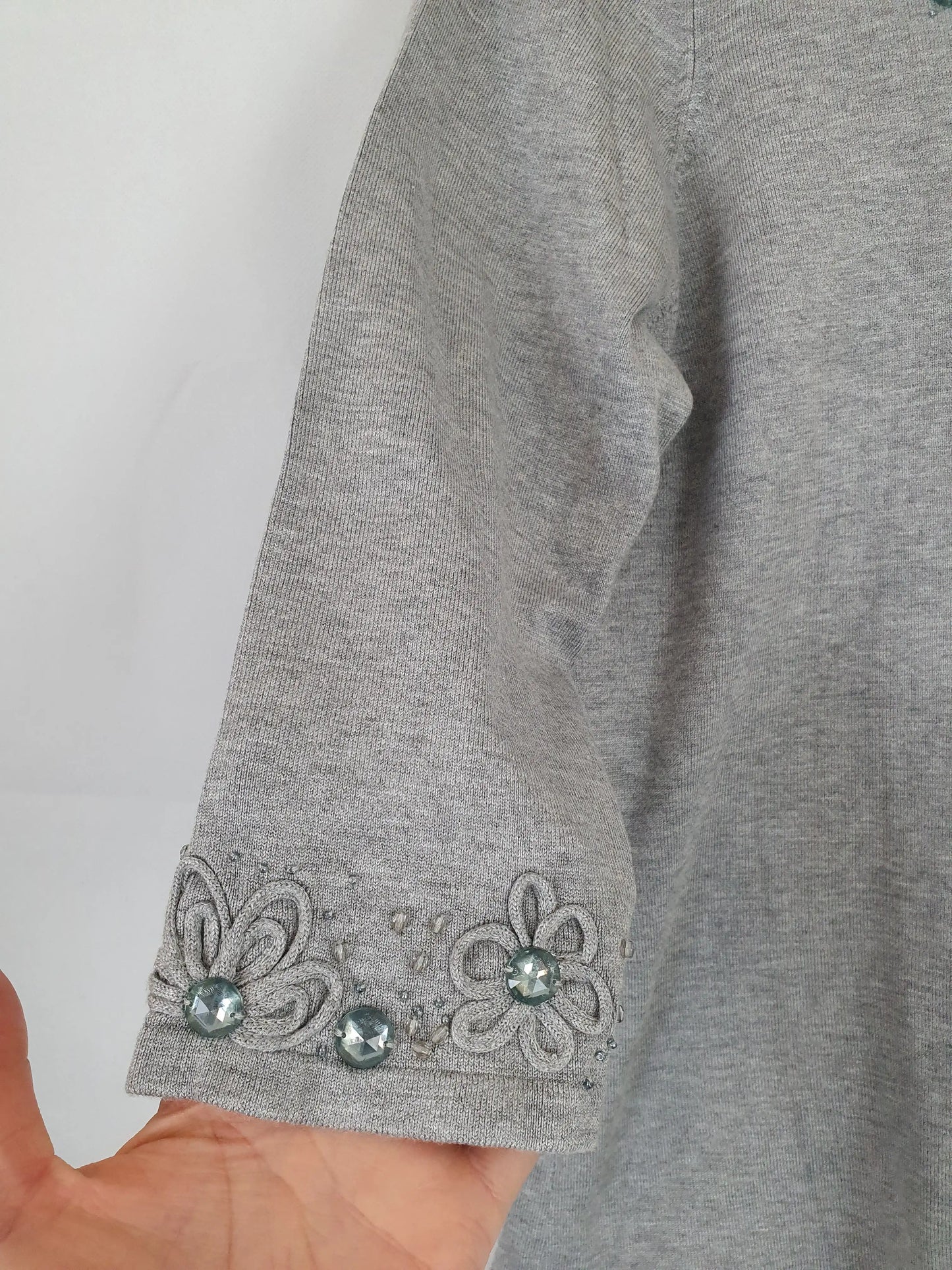 Wombat Floral Embellished Top Size L by SwapUp-Second Hand Shop-Thrift Store-Op Shop 